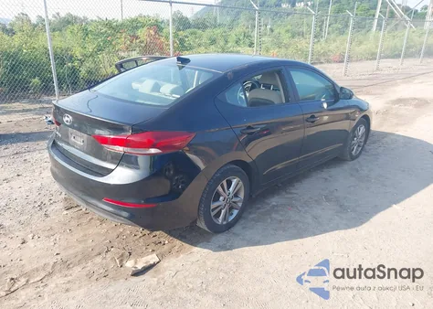 2017 Hyundai Elantra Se z USA, uszkodzony, nr VIN KMHD84LF4HU381059